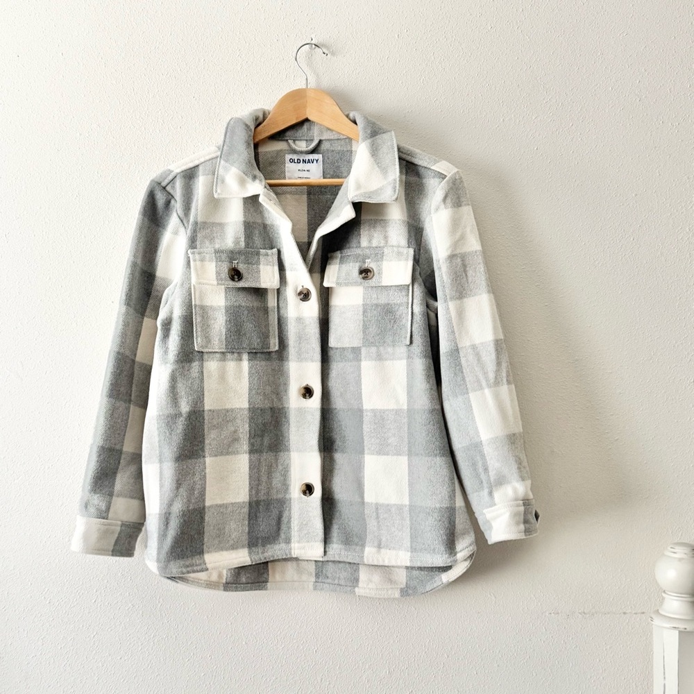 Old Navy Gray and White Plaid Shacket Jacket
